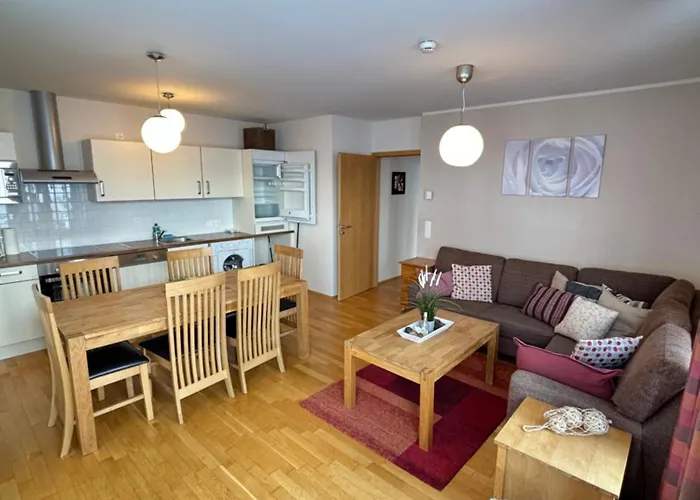 Steinadler Seekarspitz Fl - Skiing In דירה